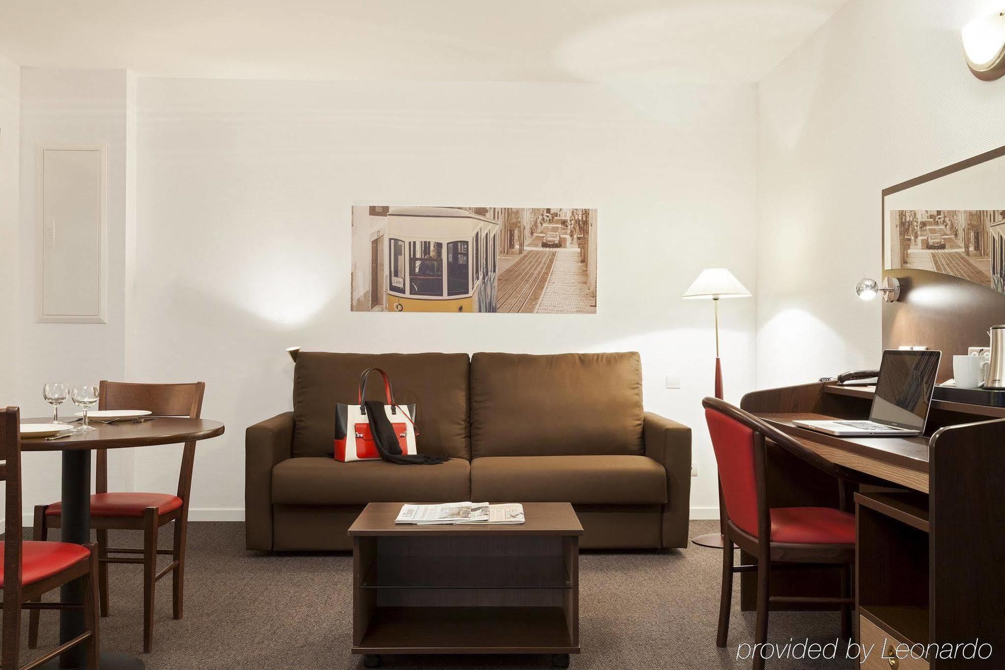 Comfort Suites Le-Port-Marly Paris Ouest Le Port-Marly Exteriér fotografie