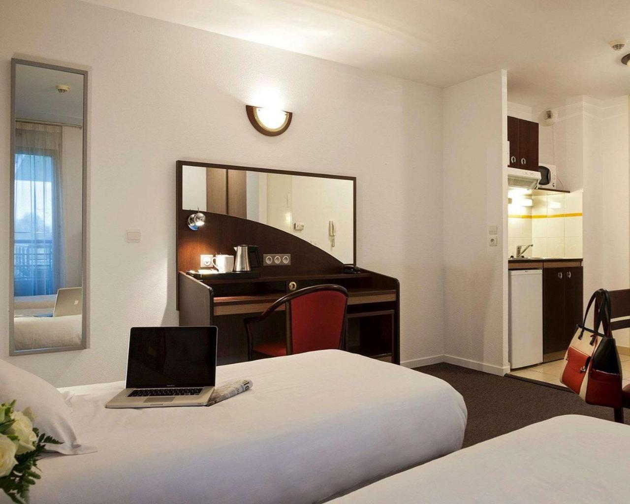 Comfort Suites Le-Port-Marly Paris Ouest Le Port-Marly Exteriér fotografie
